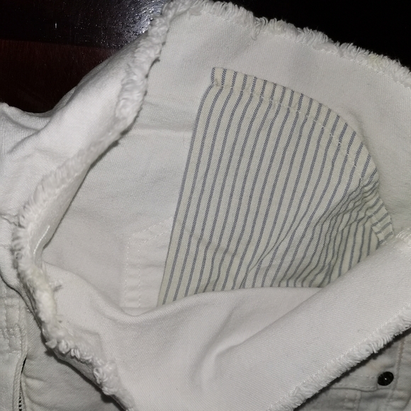 Quess  white Jean short - Picture 3 of 3